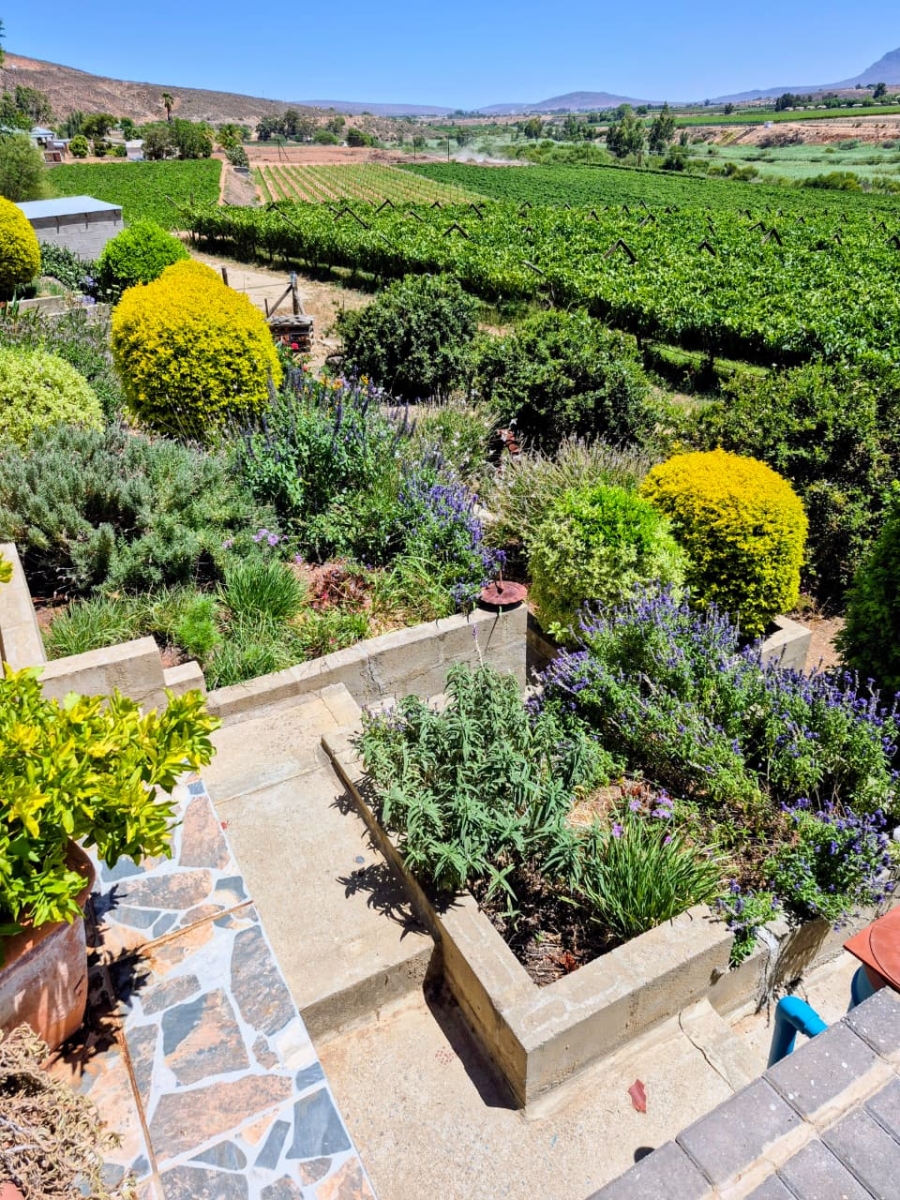 3 Bedroom Property for Sale in Clanwilliam Rural Western Cape